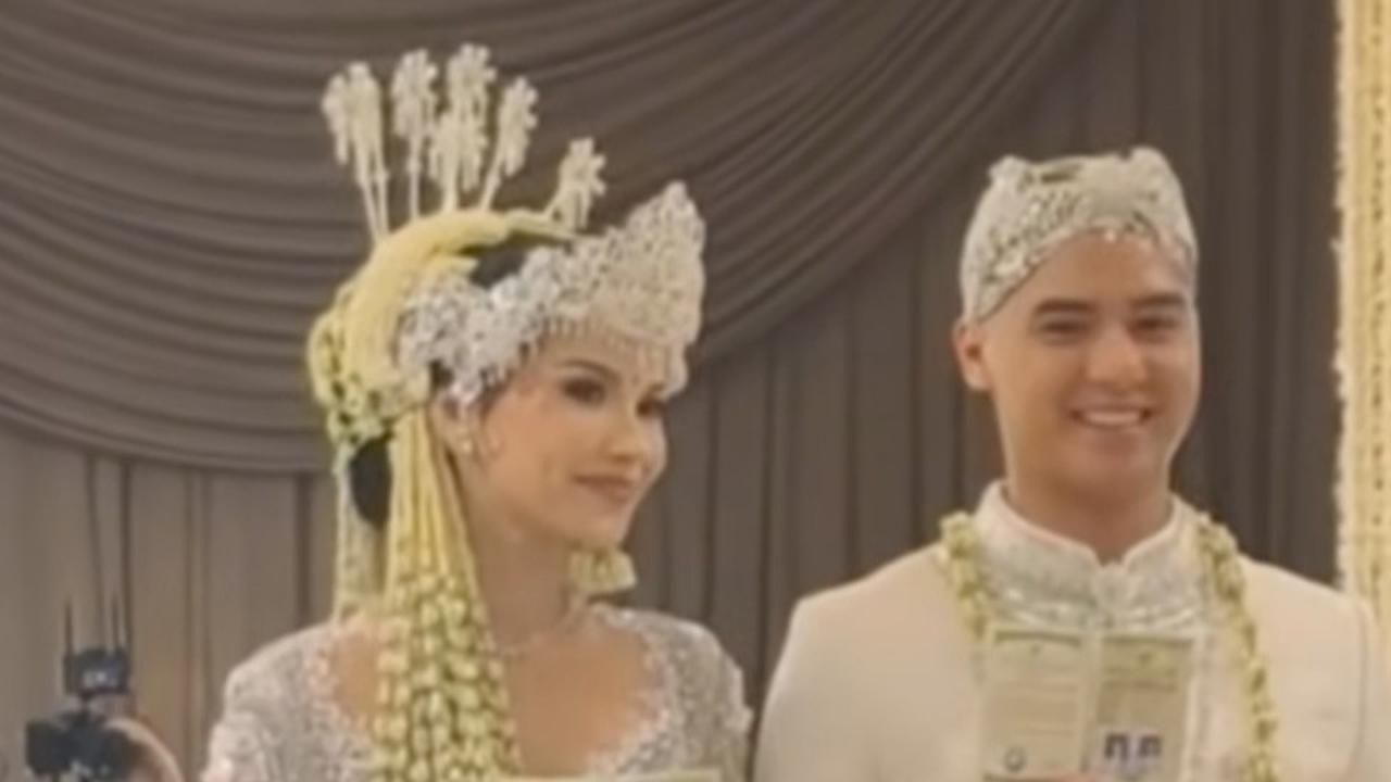 6 Potret Pesona Keluarga Alyssa Daguise Menjelang Pernikahan, Kompak Tampil Elegan dan Mewah di Hari Bahagia