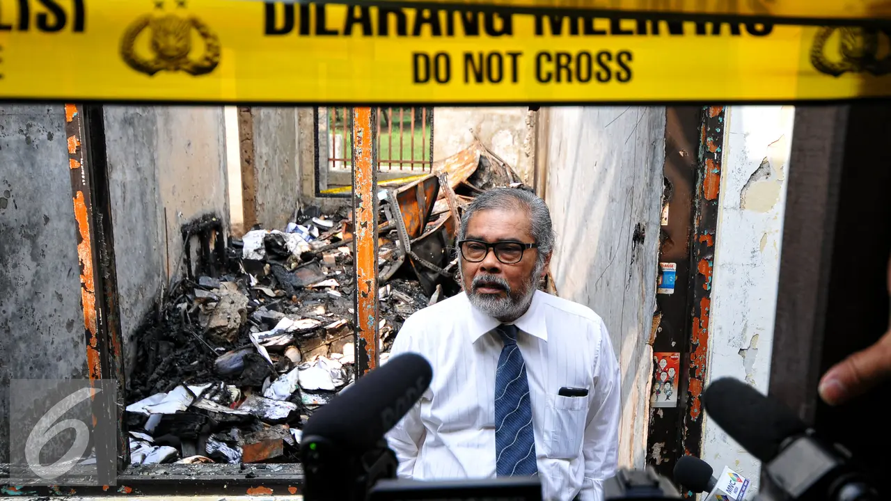 20150702-Pasca Kebakaran di Komnas PA-Jakarta-Arist Merdeka Sirait