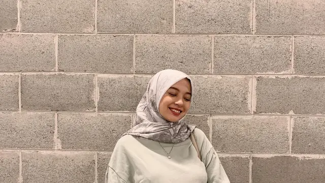 Bintang FTV Cerelia Raissa tengah hamil (Foto: Instagram/@cereliaraissa)