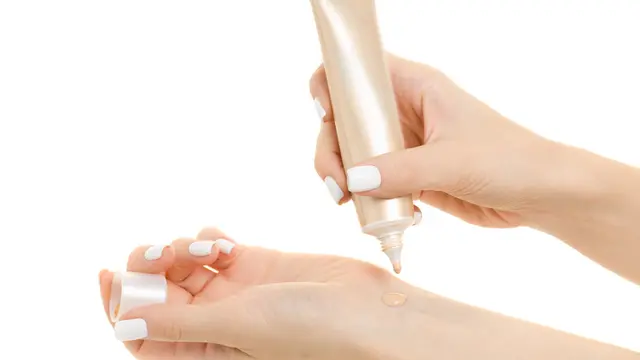 Hindari 5 Kesalahan yang Bikin Tampilan Makeup Nggak Menyatu dengan Kulit, Yakin Sudah Tahu?