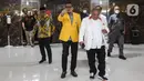 Wakil Ketua Umum Partai Golkar Ahmad Doli Kurnia bersama Sekjen Partai Keadilan Sejahtera (PKS) Habib Aboe Bakar Alhabsyi usai pertemuan tertutup di Kantor Partai Golkar, Jakarta, Selasa (7/2/2023). Pertemuan tersebut sebagai ajang silaturahmi dan konsolidasi jelang Pemilu 2024. (Liputan6.com/Johan Tallo)