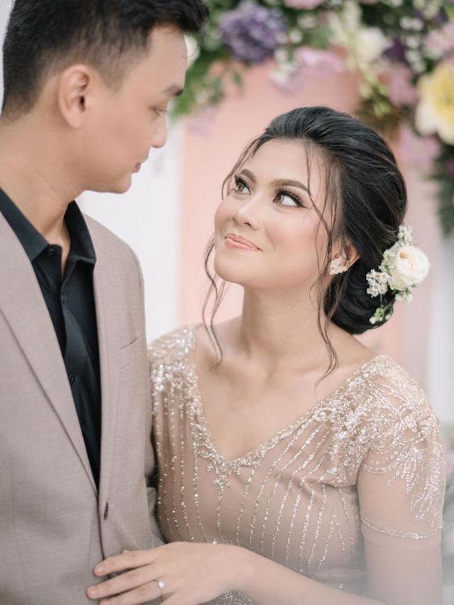 6 Potret Hanum Mega Curhat Suami Diduga Selingkuh, Masih Perhatian ke Mantan Pacar