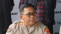 Polisi Nonton Bola Saat Warga Lapor KDRT, Polres Jakbar Klarifikasi