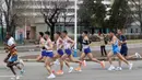 Sejumlah pelari berkompetisi dalam ajang Pyongyang International Marathon 2025 di Pyongyang, Korea Utara, Sabtu (06/04/2025). (AP Photo/Jon Chol Jin)