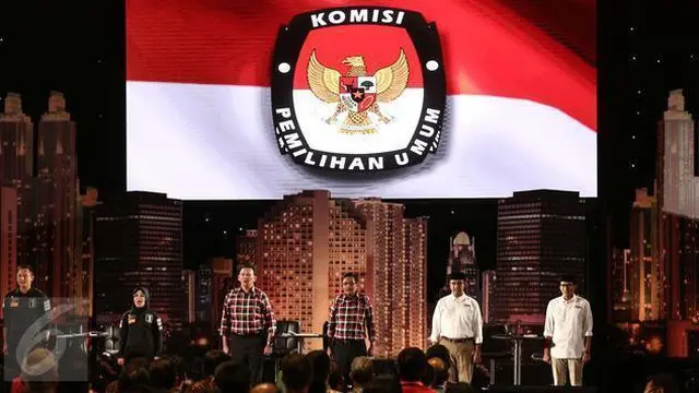 Debat perdana calon gubernur dan wakil gubernur DKI Jakarta diwarnai sejumlah adu argumen dari masing-masing calon.