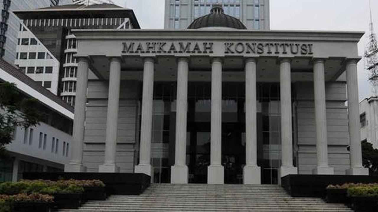 Gugatan kewenangan Polri buat SIM & STNK di MK dinilai salah alamat