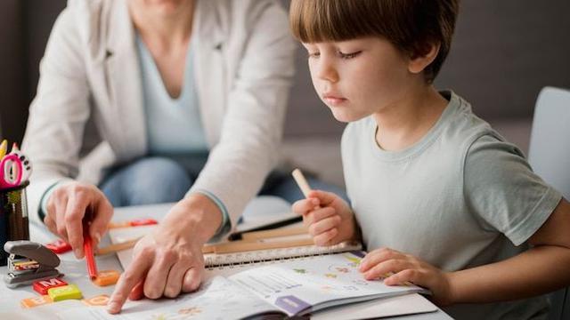 Anak Kecil. (foto: Pinterest/Freepik).