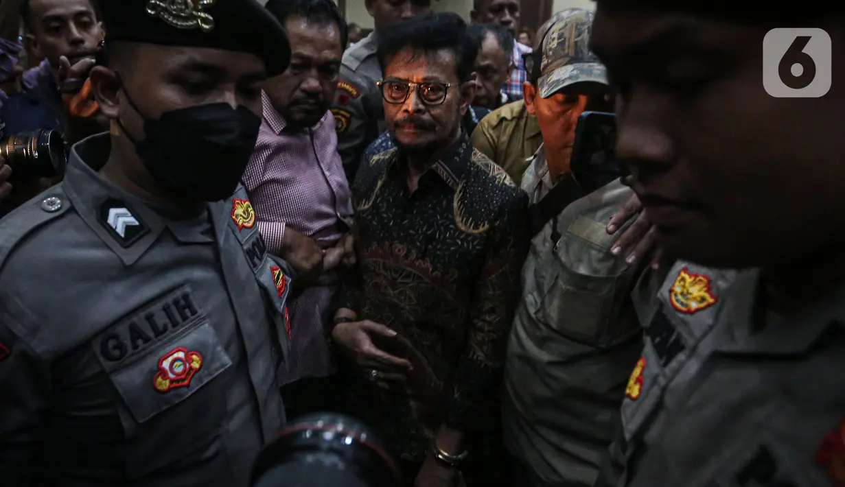 Syahrul Yasin Limpo dinyatakan bersalah melanggar Pasal 12 e juncto Pasal 18 Undang-Undang Pemberantasan Tindak Pidana Korupsi juncto Pasal 55 ayat 1 ke-1 KUHP juncto Pasal 64 ayat 1 KUHP. (Liputan6.com/Angga Yuniar)