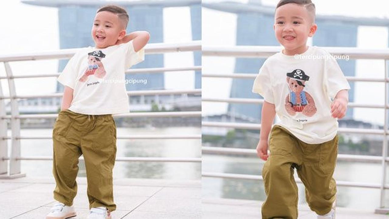 5 Potret Rayyanza Bergaya ala Anak Skena, Tampilan Terbarunya Undang Kehebohan Warganet