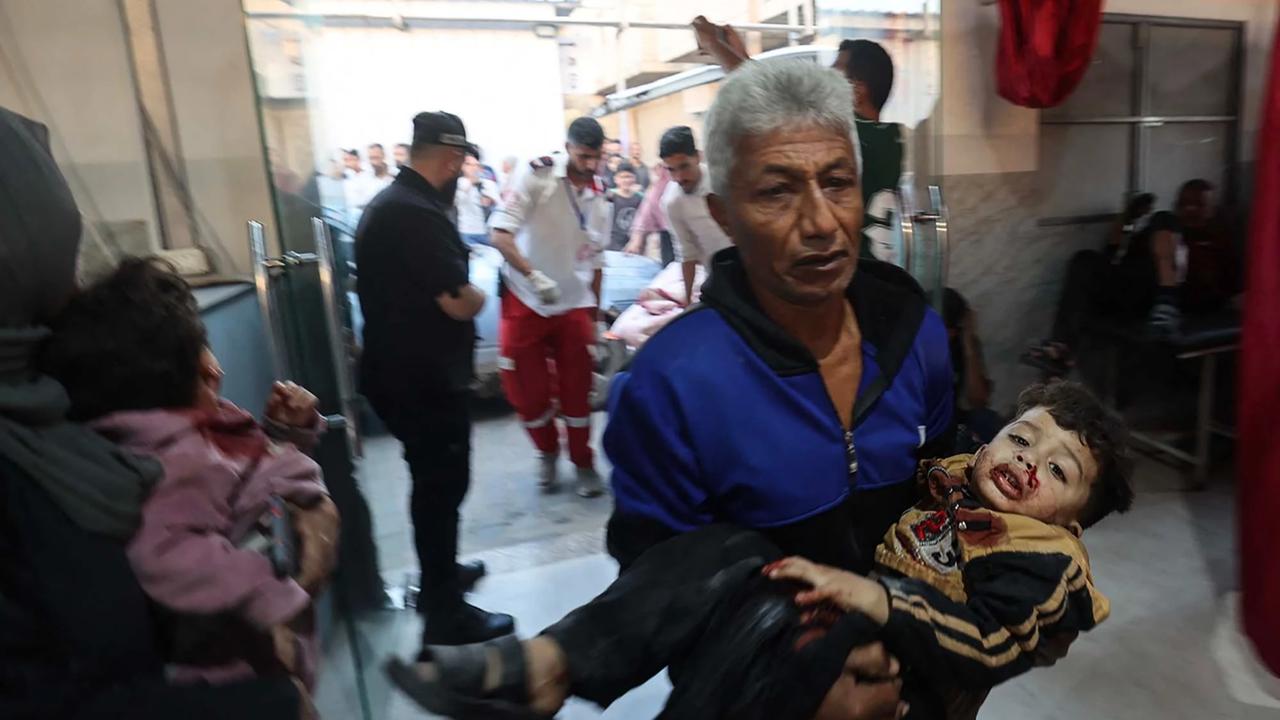 FOTO:  Serangan Udara Israel Hantam Kawasan Sipil di Gaza, 21 Warga Tewas