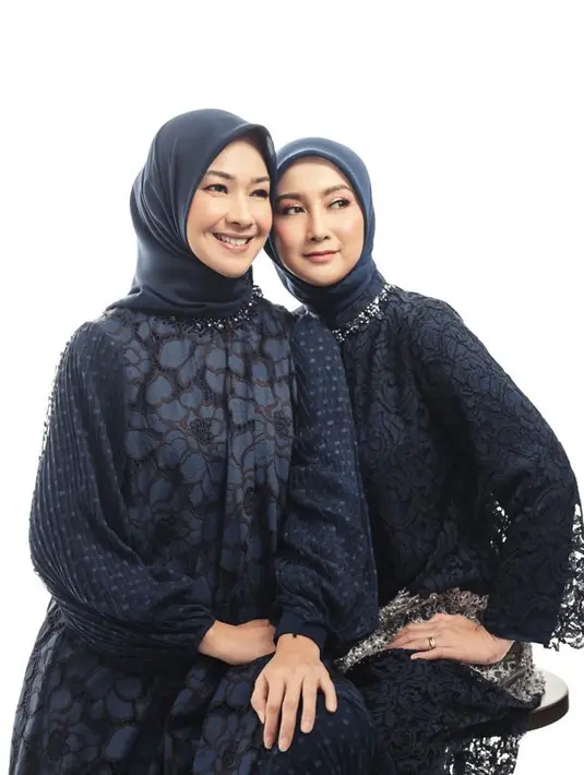 Meski berteman baik, Alya dan Desy justru tidak sering bertemu dan ngobrol. Namun sekalinya bertemu, mereka selalu berusaha memastikan agar setiap detik pertemuannya selalu berkualitas. Itulah alasan mengapa persahabatan mereka begitu terjaga dari potensi selisih paham. (Liputan6.com/IG/@arohali)