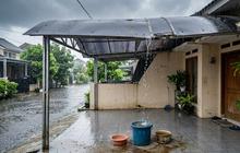 Kanopi Sering Bocor saat Hujan? Kenali Penyebabnya dan Cara Memilih Atap yang Tepat