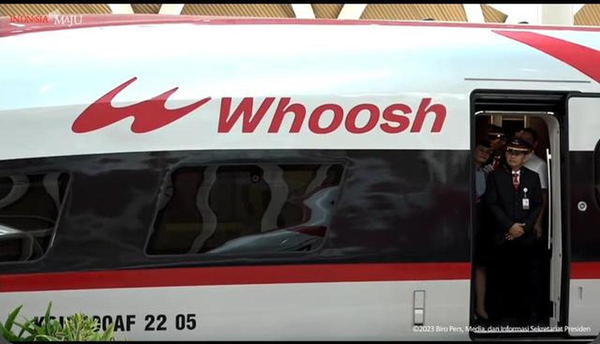 Jokowi Buka Suara Alasan Pembangunan Whoosh, Menkeu Purbaya: Ada Betulnya Juga!
