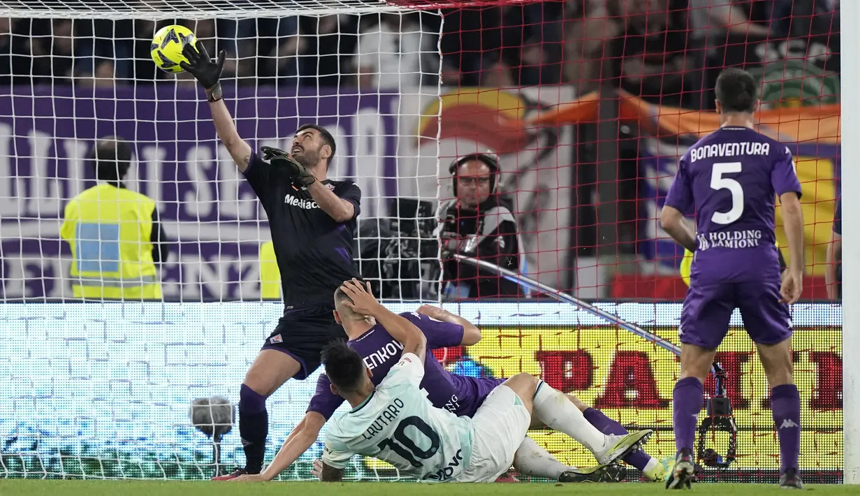 Nerazzurri mengalahkan Fiorentina dengan skor 2-1. (AP Photo/Andrew Medichini)