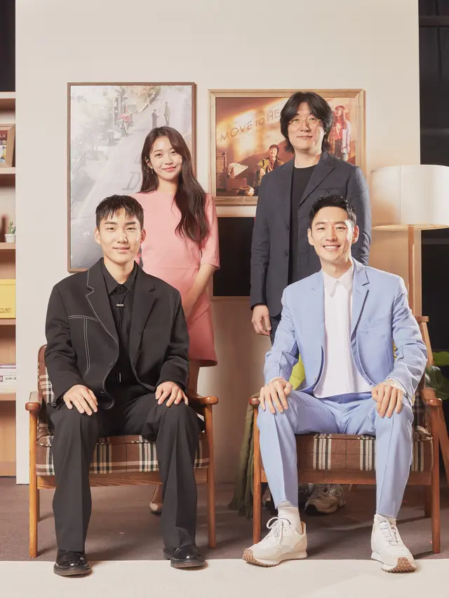 Tang Jun Sang - Lee Je Hoon, sutradara Kim Sung Ho, dan Hong Seung Hee dari Move to Heaven. (Netflix)