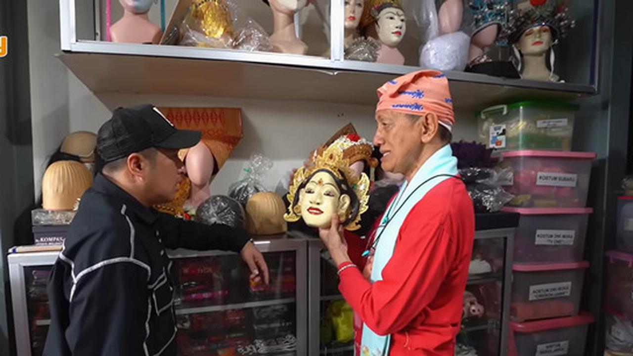 10 Potret Rumah Didik Nini Thowok di Jogja, Dalamnya Mirip Museum