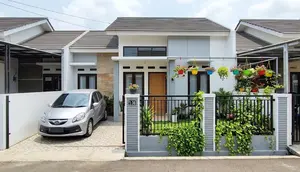 6 Cara Membuat Pagar Rumah Terlihat Cantik Tanpa Cat Ulang, Efek Instan