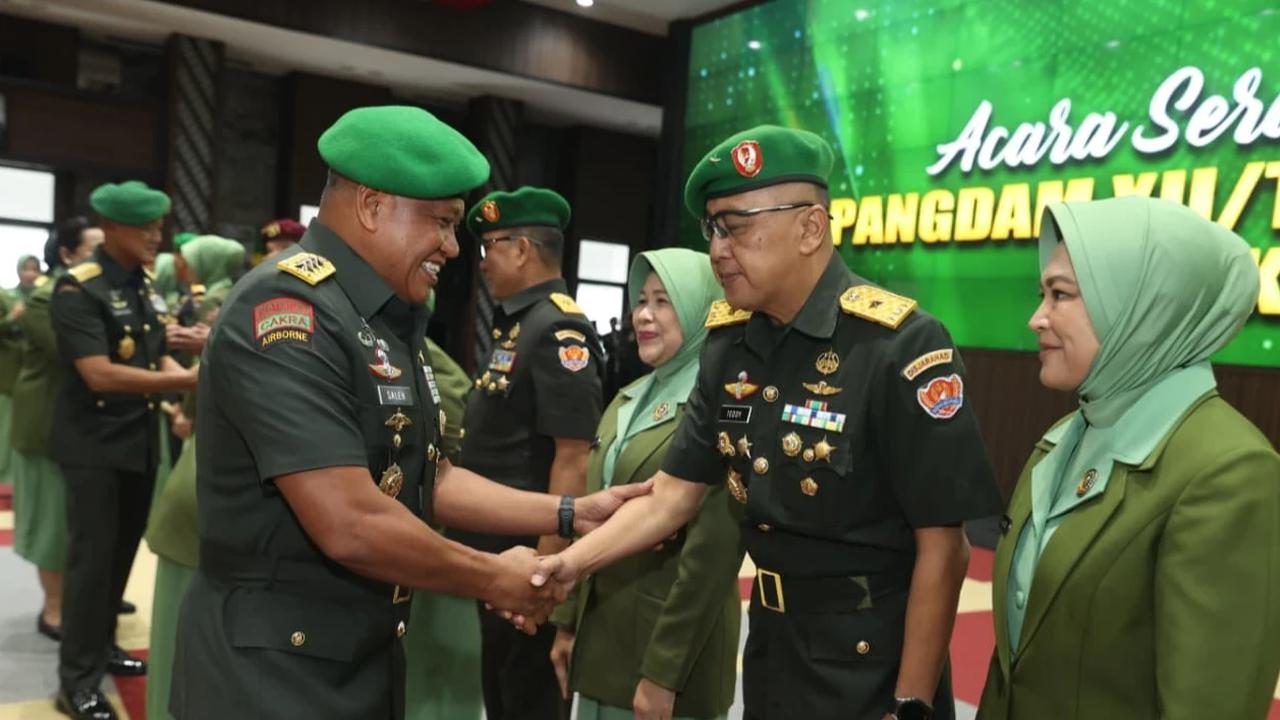FOTO: Wakasad Pimpin Sertijab Jabatan Strategis TNI AD