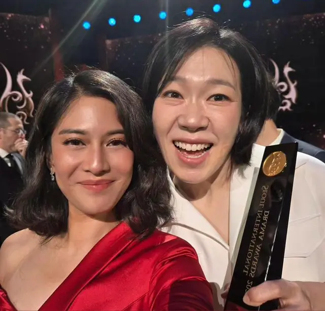 Sudah cocok jadi satu circle, ini 5 momen akrab Dian Sastrowardoyo bareng seleb Korea 