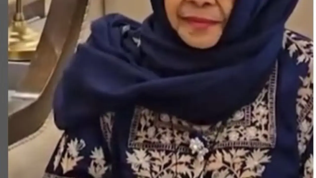 Pakai Busana Muslimah dan Kerudung, Penampilan Megawati Saat Umrah Tuai Pujian