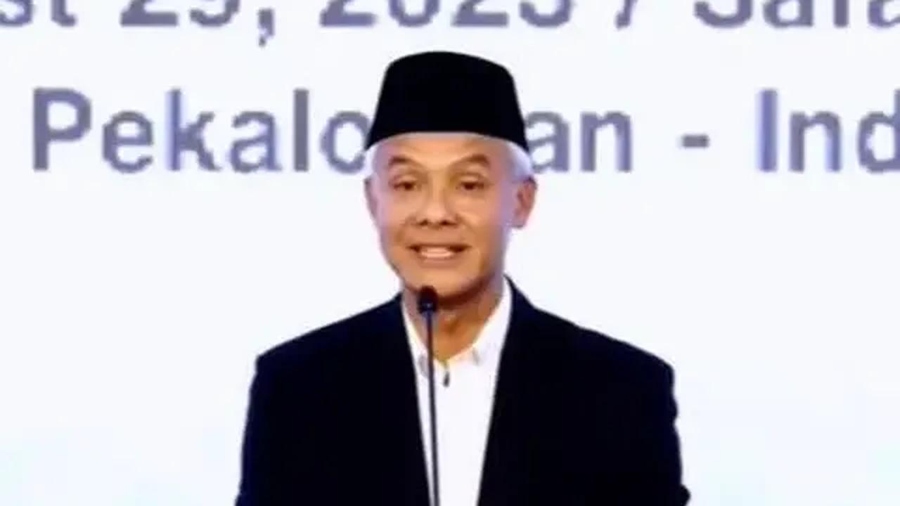 Sementara itu, Ganjar Pranowo menjadi tokoh yang paling disukai oleh masyarakat dengan tingkat kesukaan 84,7 persen.<br>