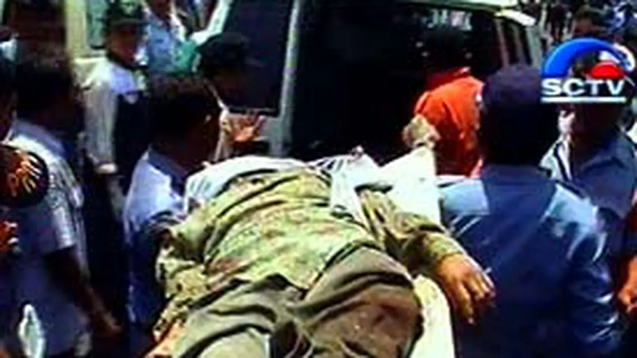 260903bKapalTabrak.jpg