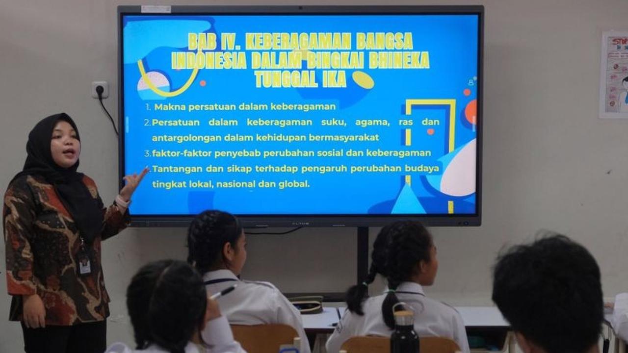 Revitalisasi Pendidikan Indonesia Timur: Kemendikdasmen Perkuat Akses dan Kualitas di Hari Pendidikan