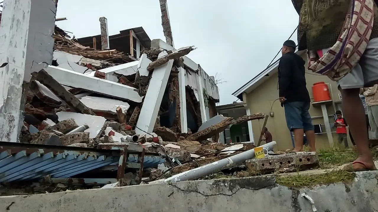 Penampakan Kerusakan Akibat Gempa Sukabumi