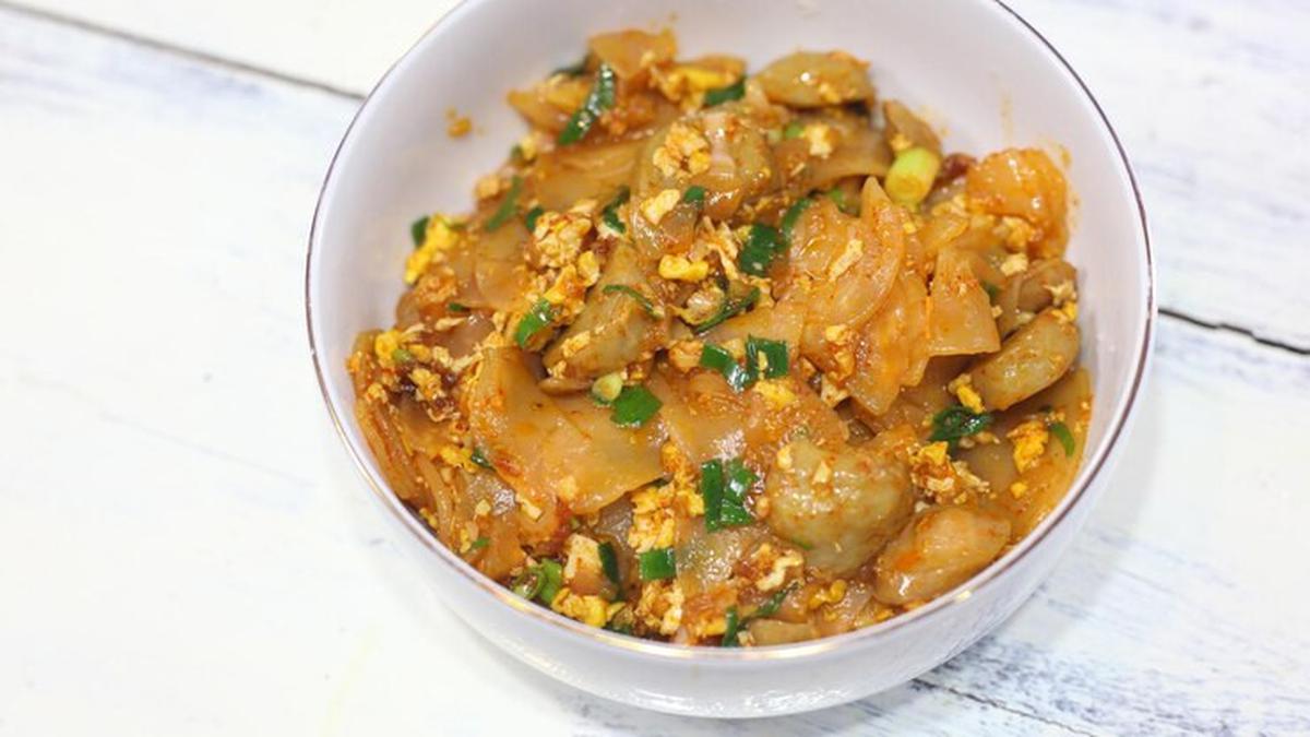 17 Rekomendasi Tempat Makan Seblak di Bandung, Pedas Gurih yang Bikin Nagih