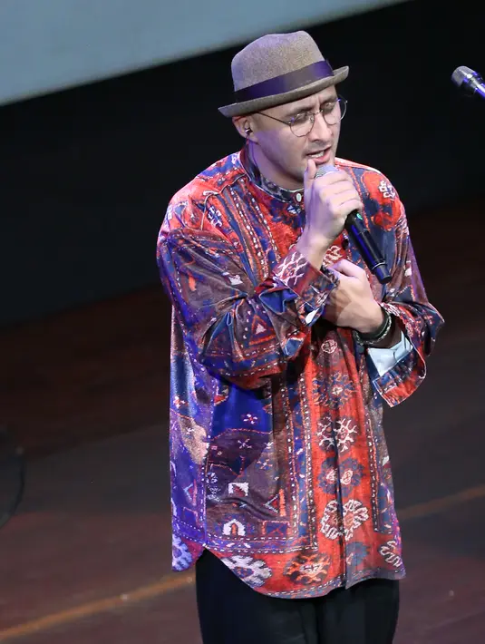 "Jadi di album kami, pertengahan tahun lalu ada 9 buah lagu, di mana salah satu lagunya adalah lagu ini (Sekali Lagi)," ujar Aqi vokalis Alexa. (Andy Masela/Bintang.com)