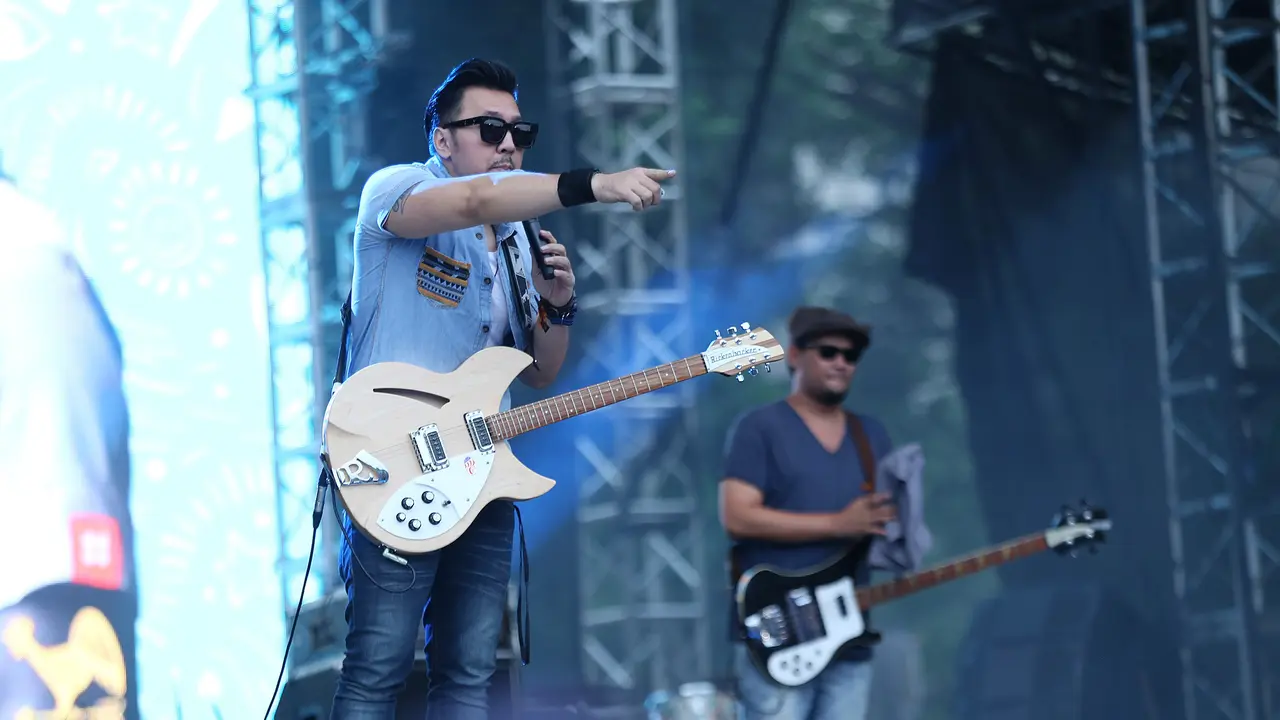 [Bintang] Naif