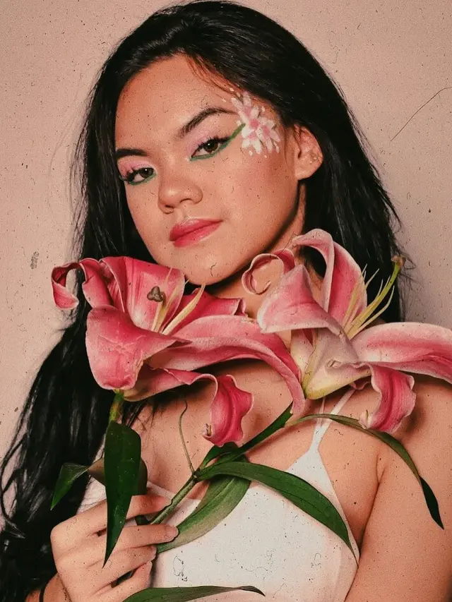 Disebut Mirip Barbie, Ini 6 Pesona Shafa Harris yang Bikin Pangling