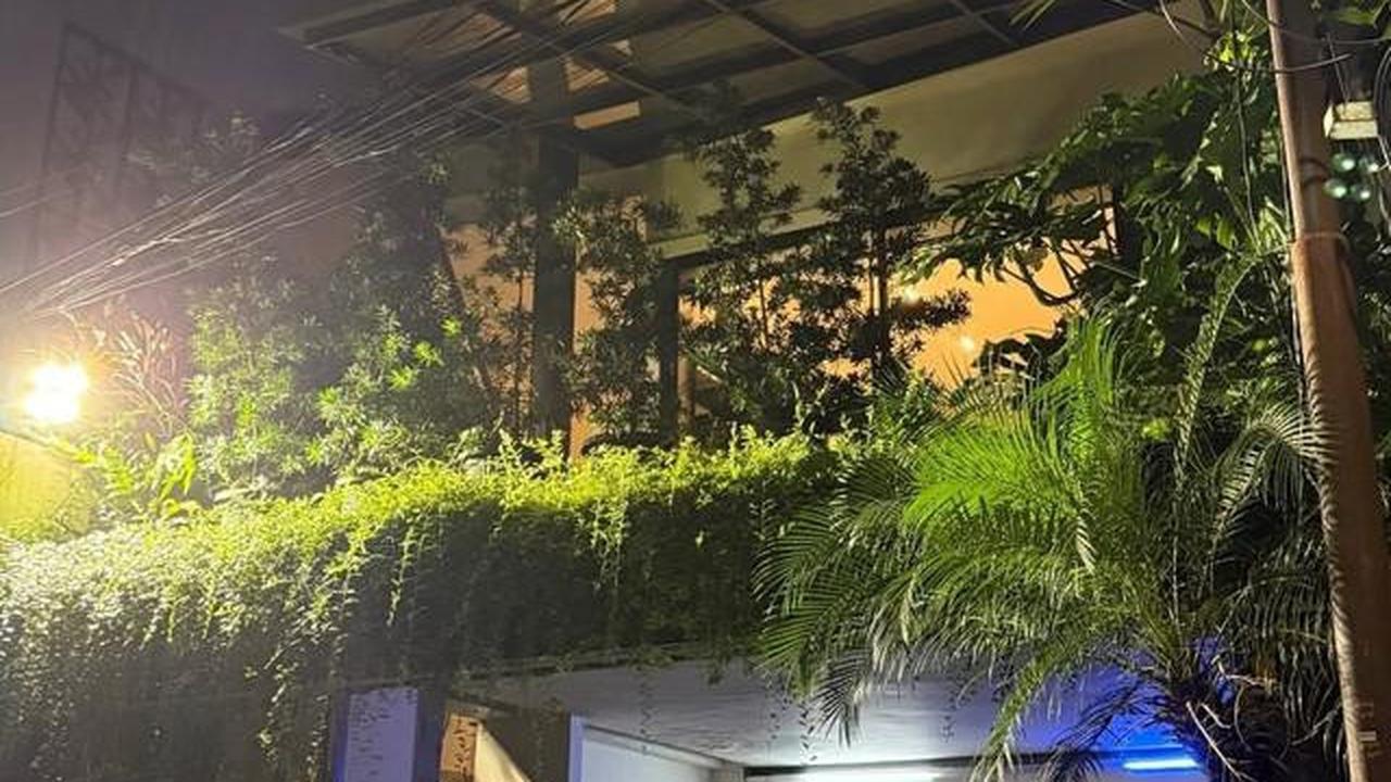 Potret Ruang Tamu Rumah Vidi Aldiano, Ada Hiasan yang Terinspirasi dari Sheila Dara