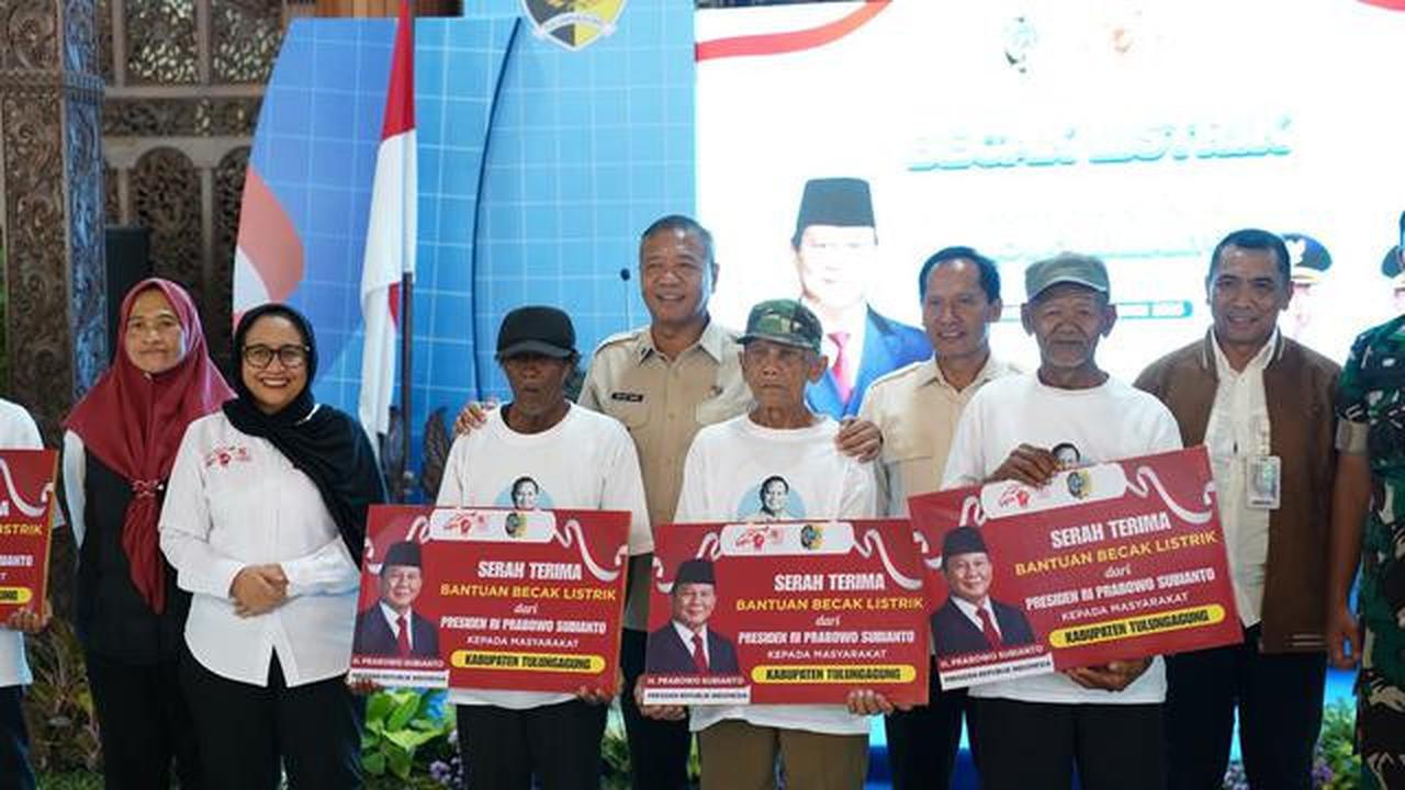 Bahagia Dapat Becak Listrik, Kakek 80 Tahun Doakan Prabowo Panjang Umur
