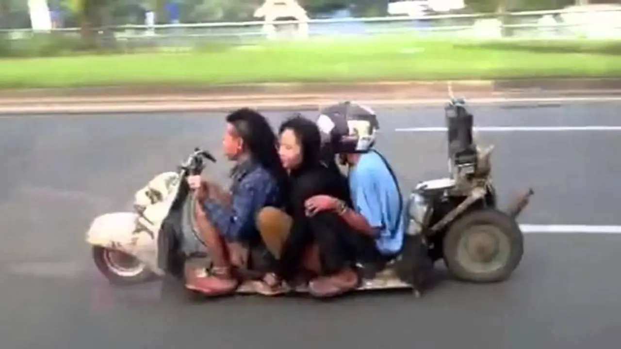 Aksi Vespa Ceper Indonesia Tuai Kritik Media Internasional