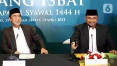 Menteri Agama (Menag) Yakut Cholil Qoumas (kanan) menyampaikan hasil Sidang Isbat di Kantor Kementerian Agama, Jakarta, Kamis (20/4/2023). (Liputan6.com/Helmi Fithriansyah)