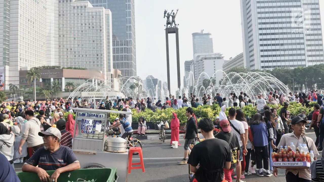 Lapak PKL Persempit Jalur Car Free Day