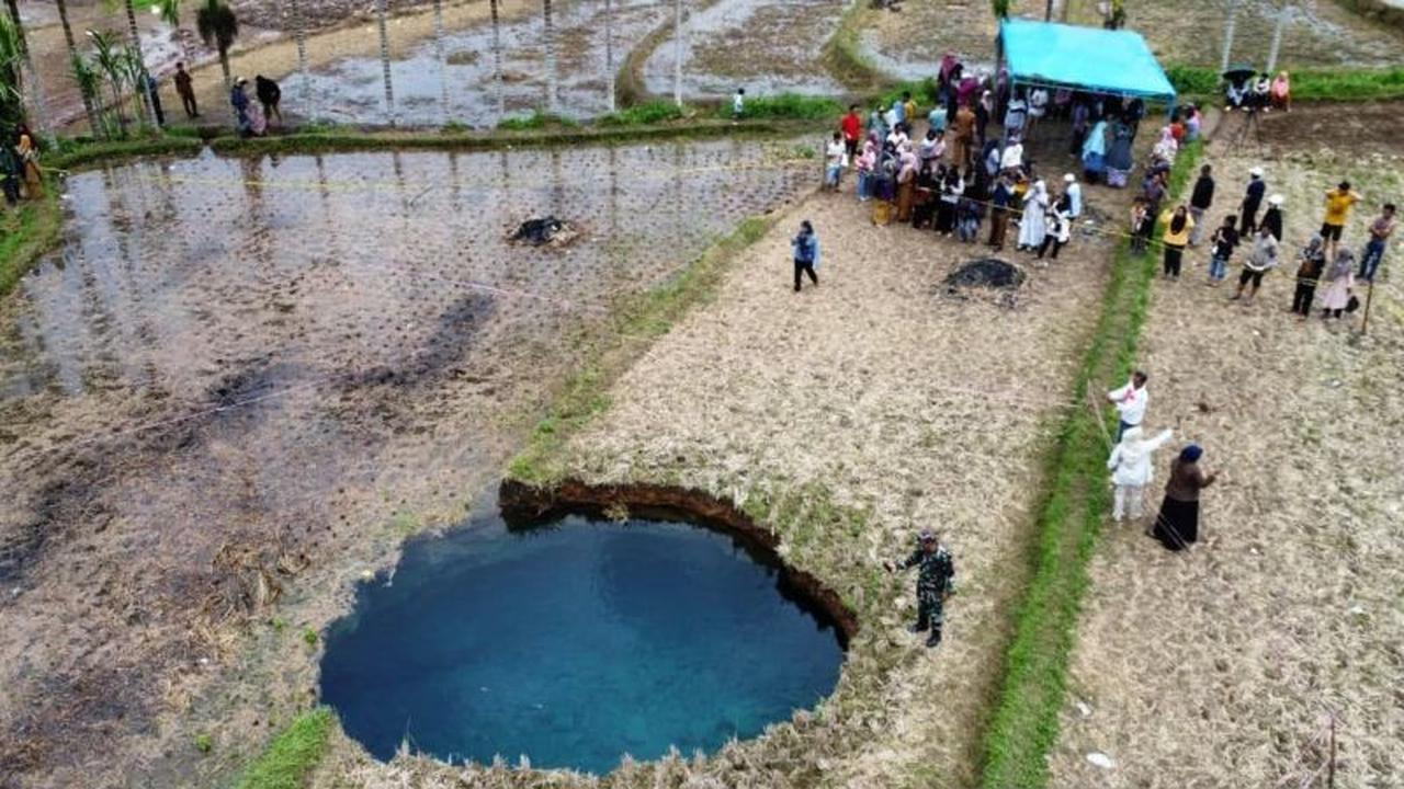 BRIN Ingatkan Bahaya Air Sinkhole Mengandung Bakteri dan Logam Berat