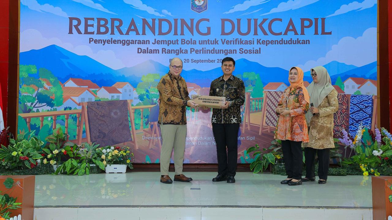 Dukcapil Kemendagri Pacu Digitalisasi Bansos Lewat IKD