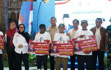 Kakek Suminto Bahagia Terima Bantuan Becak Listrik Prabowo, Ringankan Beban Usia Senja