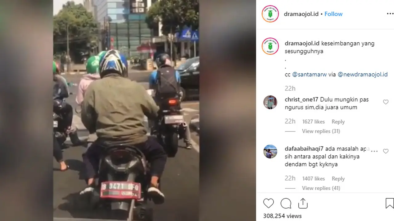 seorang pria tidak menurunkan sama sekali kakinya selama berhenti hingga satu menit berlalu.