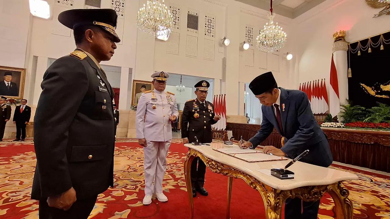 Agus mengatakan, perhatian presiden pada masalah Papua yang sudah 62 tahun tidak terselesaikan. Sementara, pada Pemilu, TNI akan berkolaborasi dengan Polri untuk mengamankan jalannya pesta demokrasi.