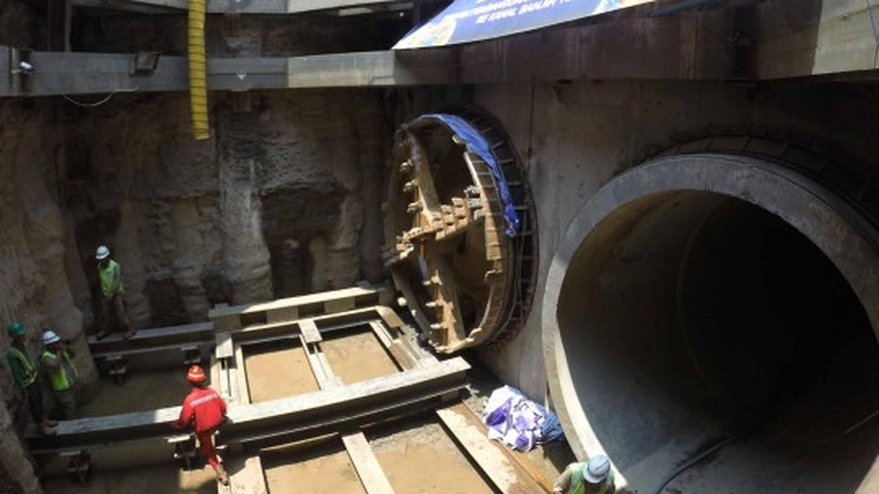 Intip pembangunan terowongan sodetan Kali Ciliwung-KBT