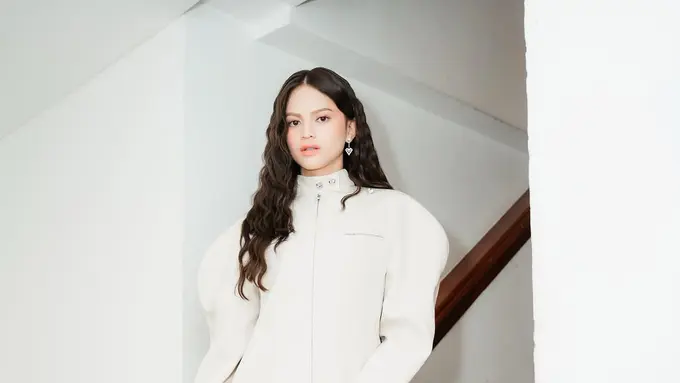 Maudy Effrosina Tampil Edgy dan Eksperimental di Gala Premiere “Pertaruhan The Series” Season 3