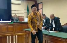 Bacakan Pleidoi, Eks Bupati Sidoarjo Sitir Peribahasa Nila Setitik Rusak Susu Sebelanga