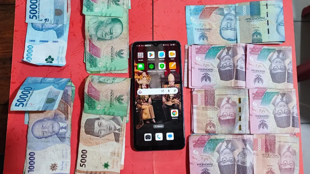 Barang bukti hasil pemerasan di Tulang Bawang, Lampung
