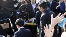 <p>Laporan kantor berita Yonhap menyebut Lee tetap dalam kondisi sadarkan diri usai ditikam, namun pendarahan di lehernya terus berlanjut. (Ha Kyung-min/Newsis via AP)</p>