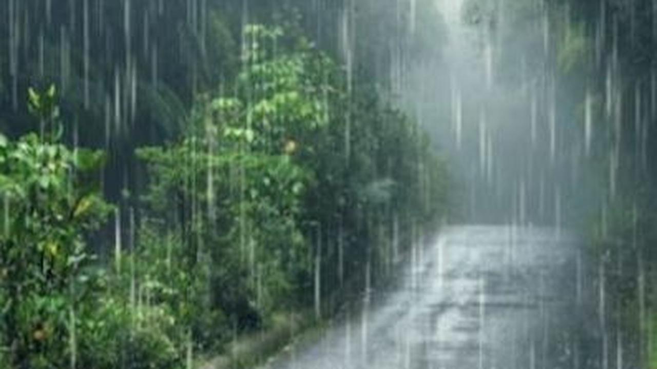 Curah Hujan Tinggi, BNPB Minta Masyarakat Waspadi Potensi Banjir dan Tanah Longsong