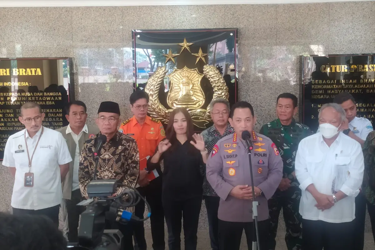 Pemerintah Menggelar Rapat Koordinasi di Mabes Polri, Jakarta, Jumat (16/12/2022)