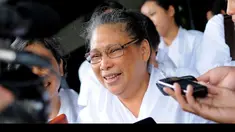 Pimpinan Sekte Eden, Lia Eden mengirim surat kepada Presiden Joko Widodo. Dia meminta izin untuk mendaratkan UFO di Monas.Mengetahui hal ini, Gubernur DKI Jakarta Basuki Tjahaja Purnama atau Ahok hanya tersenyum kecil.